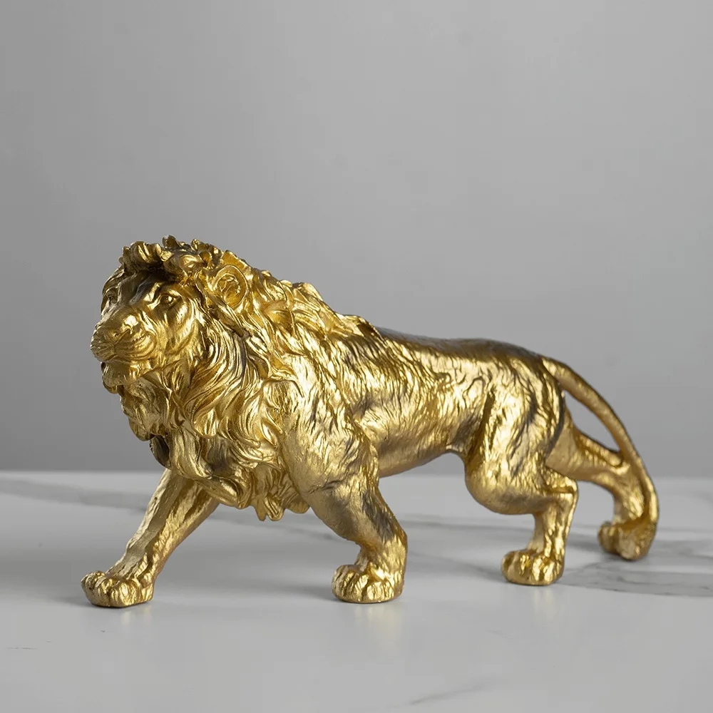 Lion Souverain — Sculpture Dorée – Image 2